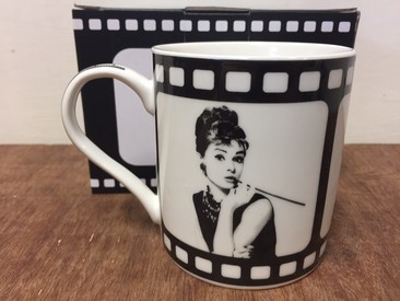 Audrey Hepburn Mug Gift Present by Leonardo Collection