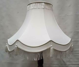 TRADITIONAL FULLY LINED 22" CREAM & SILVER TABLE LAMP SHADE