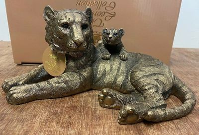 Bronze Colour Tiger & Cub Ornament Figurine by Leonardo Collection