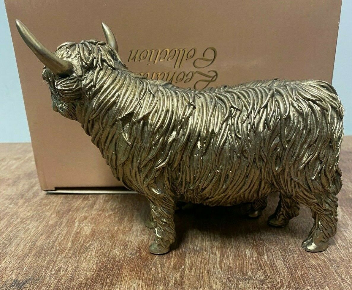 Leonardo Large Standing Bronze Effect Bull Ornament Reflections Farm Animals 