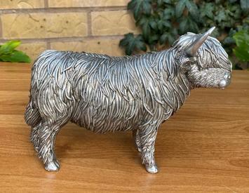 Highland Cow statue silver colour medium