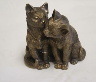 Bronzed Loving Cats Statue lp02