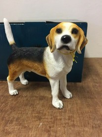 Tri Colour Beagle Dog Statue by Leonardo Collection