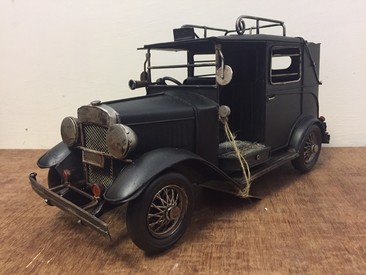 Black Old Fashioned Taxi Model by Leonardo Collection
