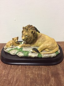 Lion & Cub Ornament Figurine by Leonardo Collection LP12005